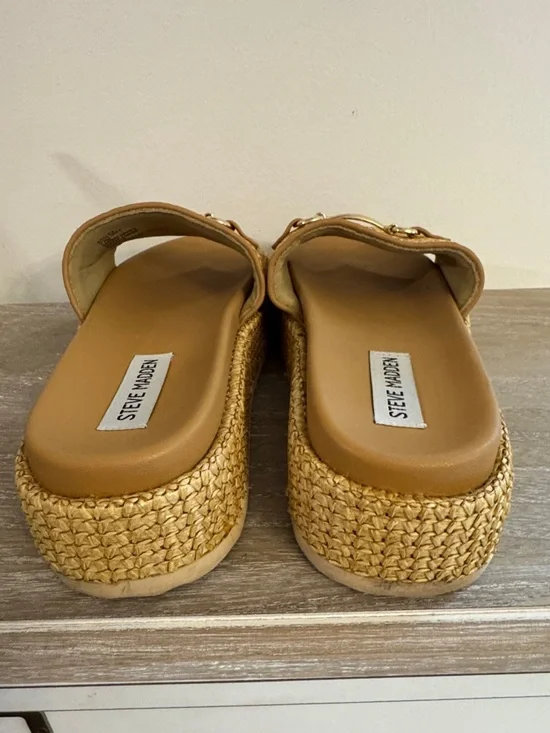 Steve Madden Tan Woven raffia Slide Mules with Gold Accent - Picture 4 of 11